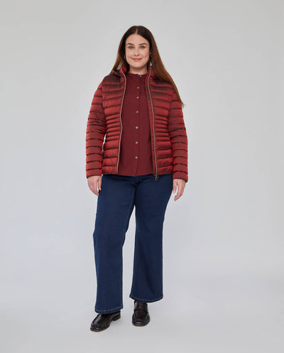 PARKA ACOLCHADA CORTA CON CAPUCHA DESMONTABLE GRANATE