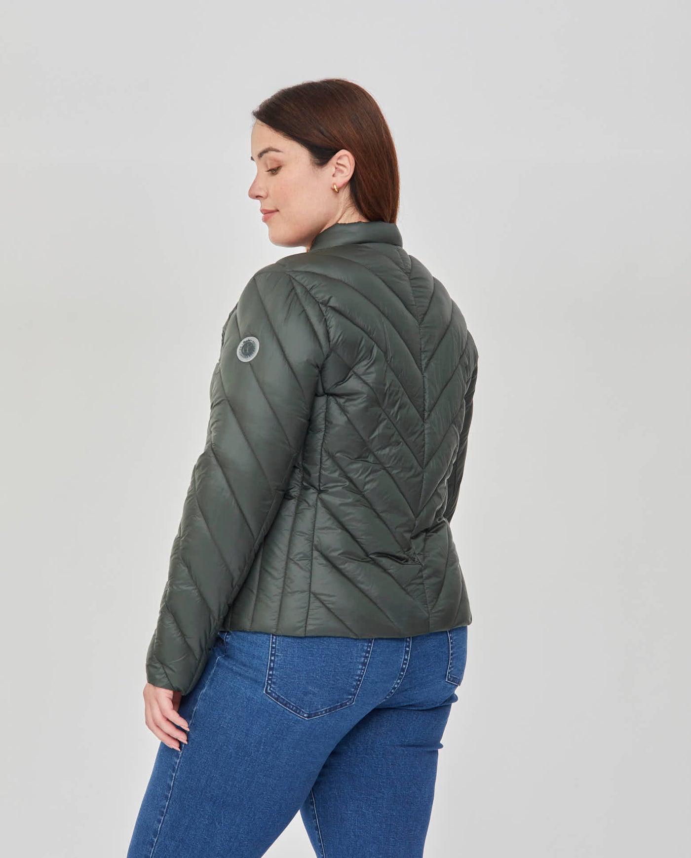 PARKA CORTA MANGA LARGA CON CAPUCHA OCULTA VERDE