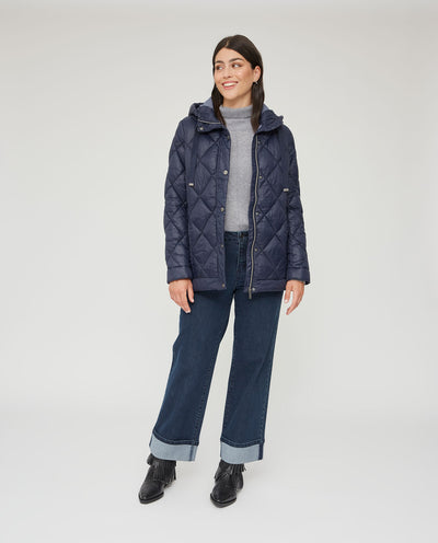PARKA CORTA Y MANGA LARGA CON CAPUCHA Y CIERRE CON BOTONES AZUL OSCURO