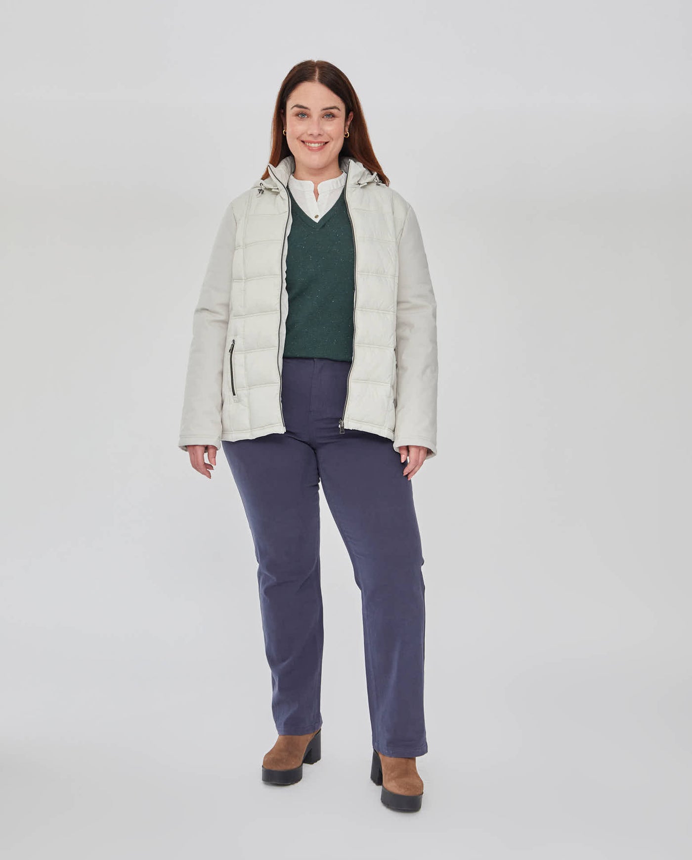 PARKA CUELLO SUBIDO Y CAPUCHA MANGAS Y LATERALES EN PUNTO  CRUDO