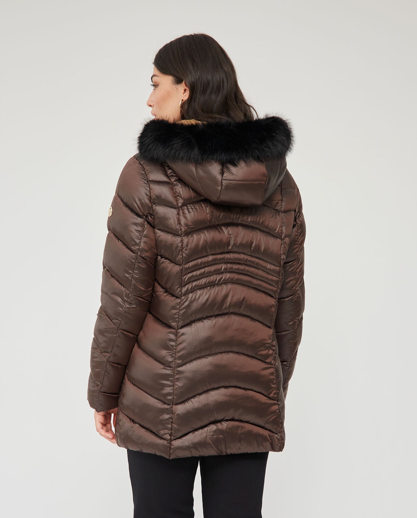 PARKA LARGA ACOLCHADA CON DOBLE CUELLO MARRÓN