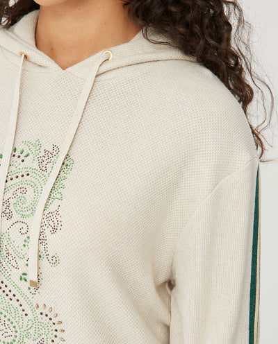 Sueter Con Capucha Y Detalle Etnico En Mangas Y Hombro Beige