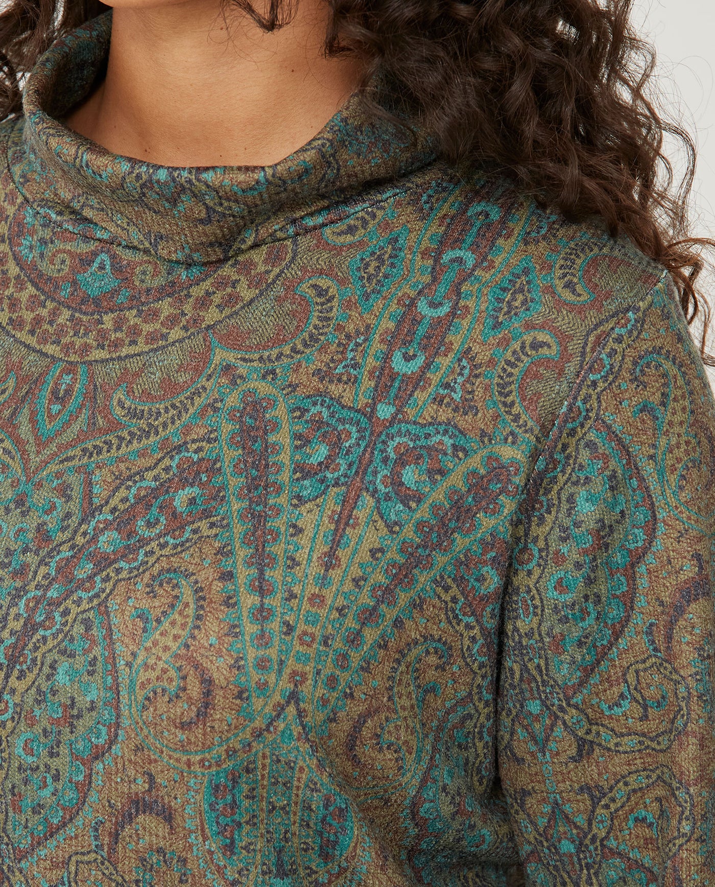 Sueter Estampado Con Bolsillo Frontal  Verde Caza