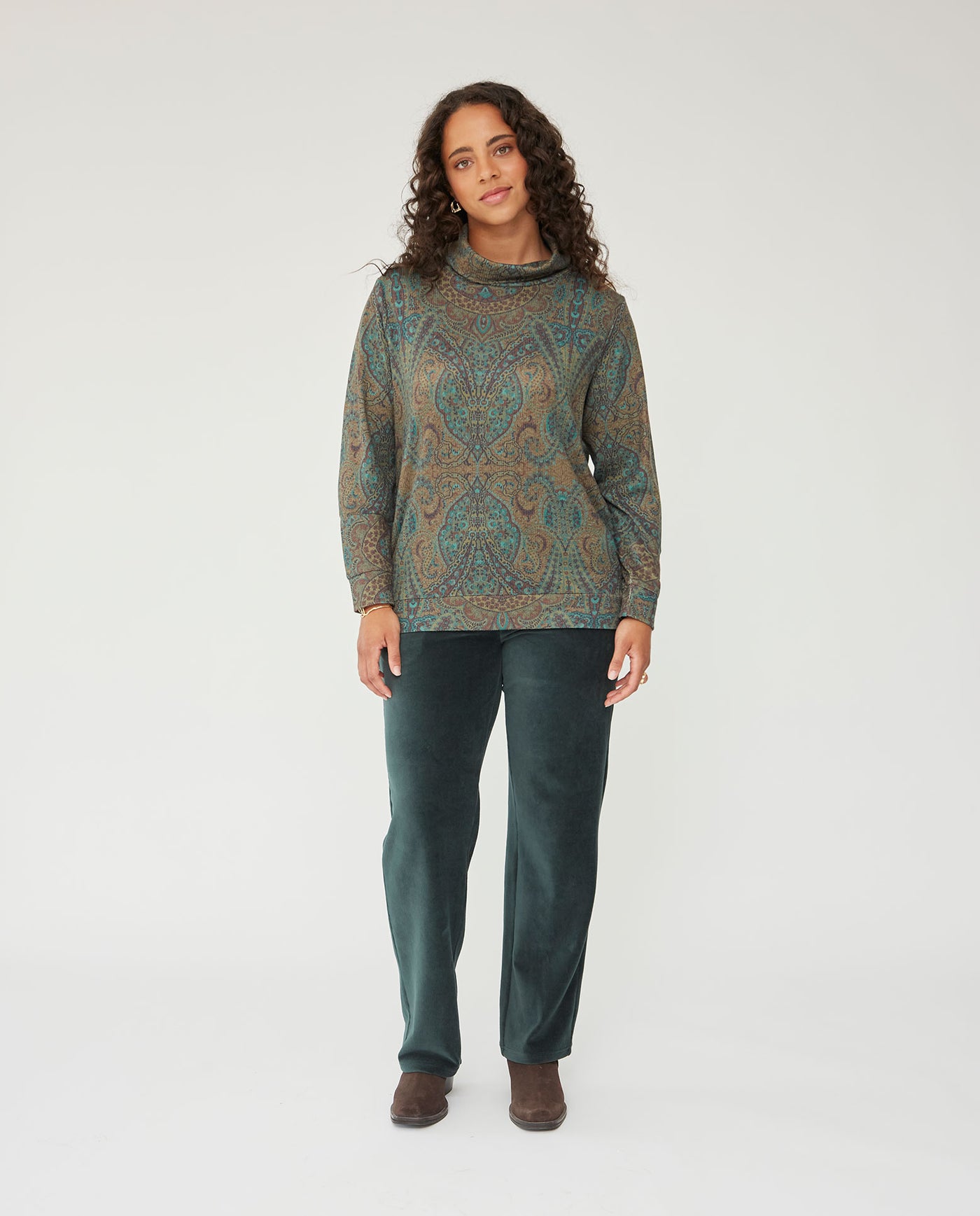 Sueter Estampado Con Bolsillo Frontal  Verde Caza