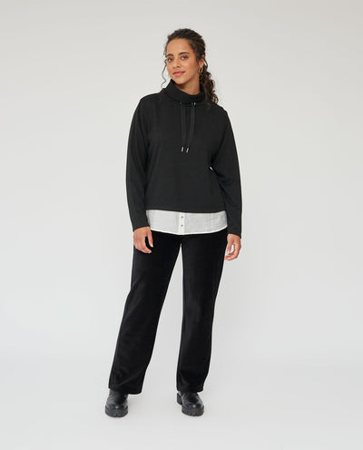 SUETER HILO METALICO CON CUELLO ALTO Y FALDON  NEGRO